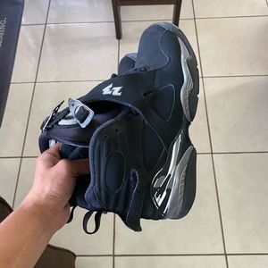 Jordan retro 8 size 7y